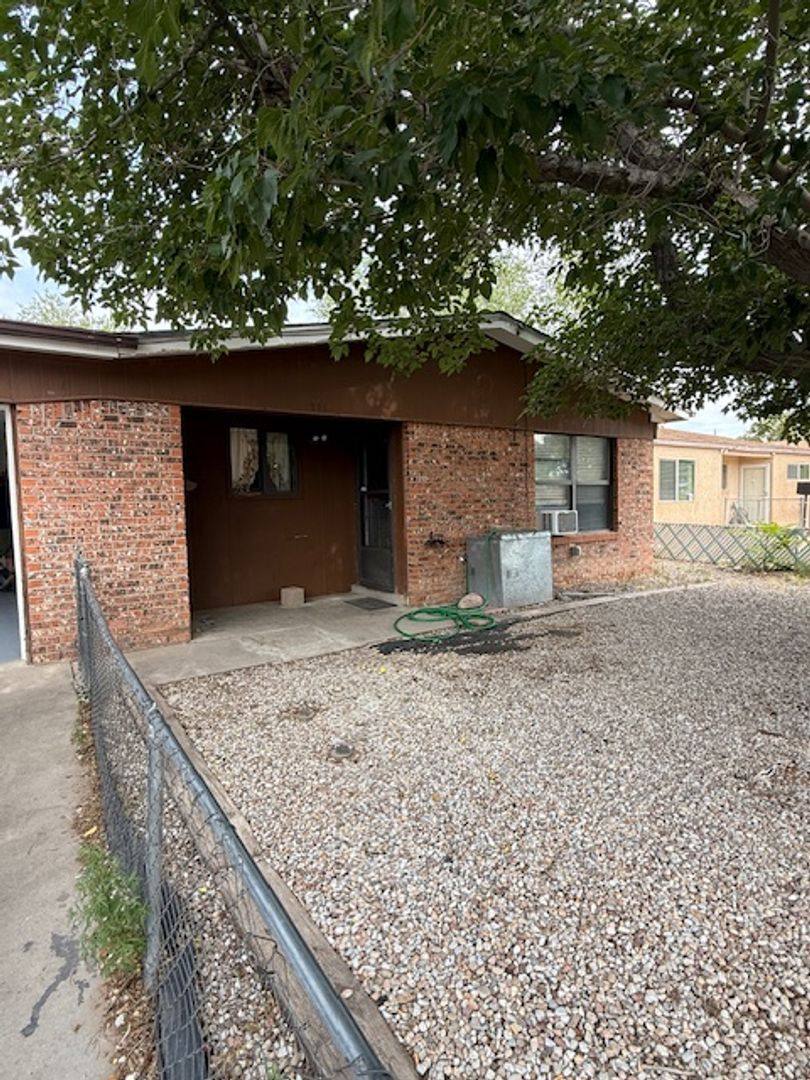 House for rent at 236 Garcia St NE, Albuquerque, NM 87123