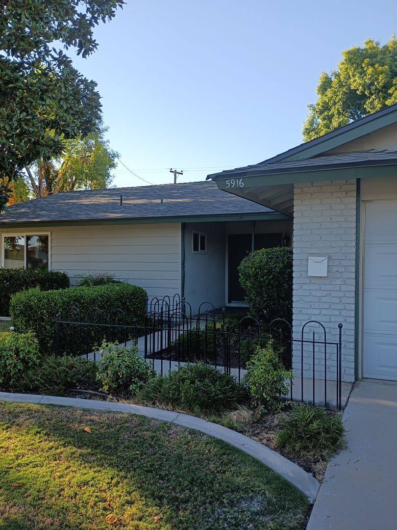House for rent at 5916 Daggett Ave, Bakersfield, CA 93309