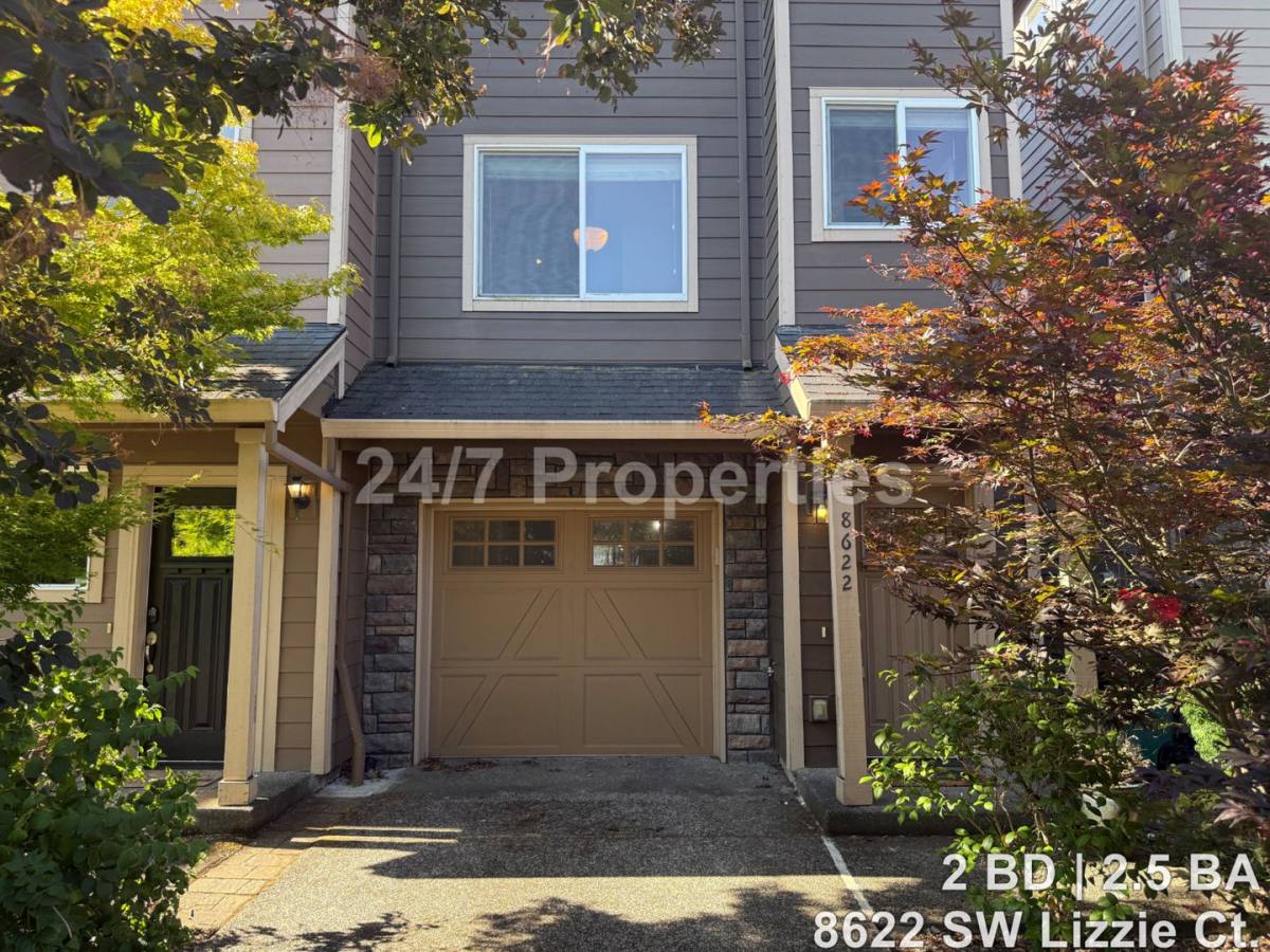 Townhouse for rent at 8622 SW Lizzie Court, Portland, OR 97223