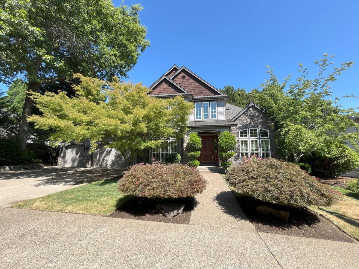 House for rent at 14531 NW Oak Shadow Court, Portland, OR 97229