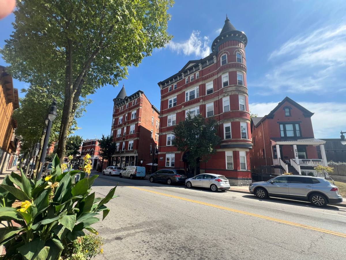 Apartment for rent at 2712 Woodburn Ave, Cincinnati, OH 45206