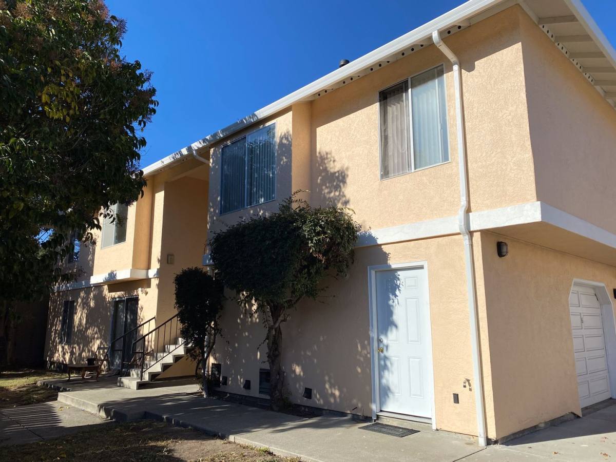 Apartment for rent at 3800 Macdonald Ave, Richmond, CA 94804