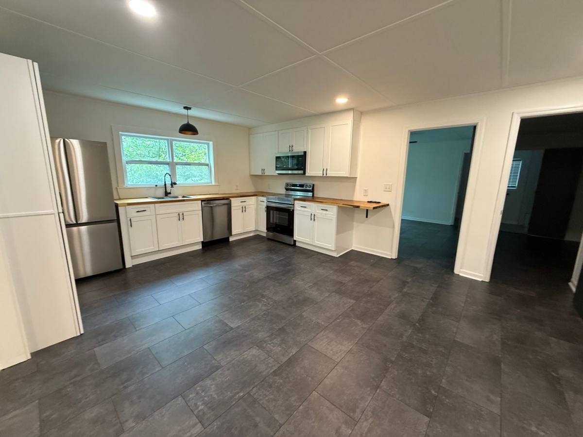 Apartment for rent at 818 Maple Ave, Rome, GA 30161
