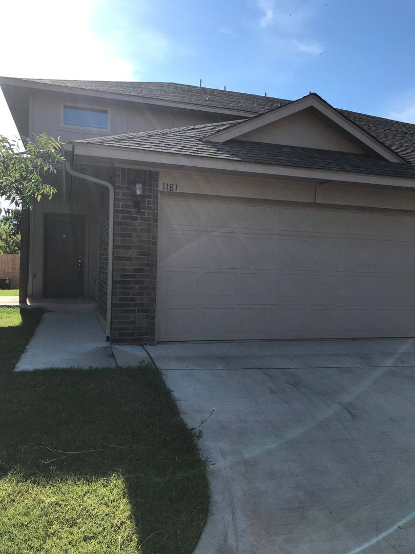 Apartment for rent at 118 NE 23rd St, Oklahoma City, OK 73160