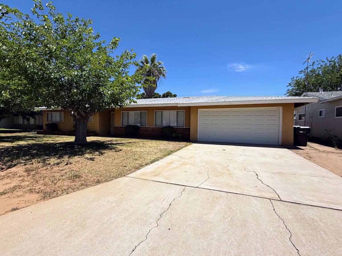 House for rent at 1310 San Miguel Dr, Beaumont, CA 92223