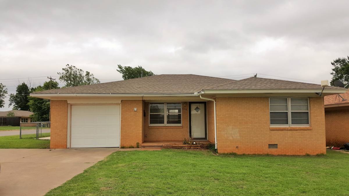 House for rent at 824 Illinois, Weatherford, OK 73096