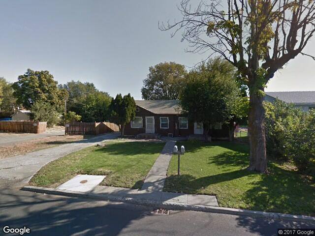 Townhouse for rent at 644 646 C St SW, Ephrata, WA 98823