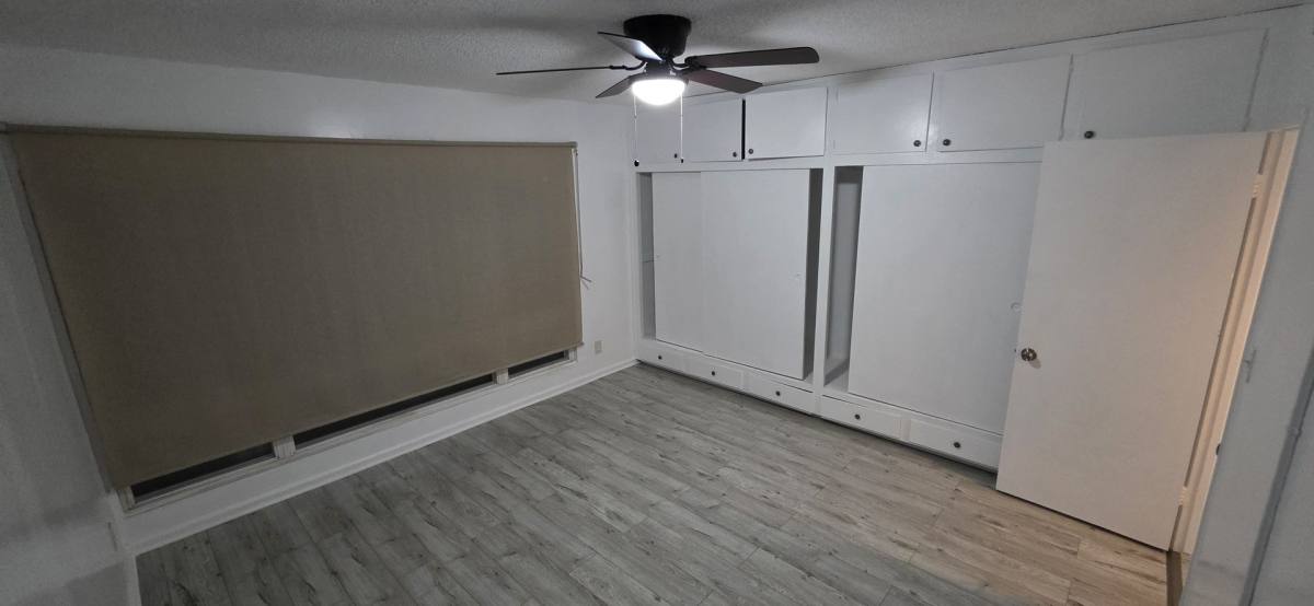 Apartment for rent at 265 E Buckthorne St, Inglewood, CA 90301