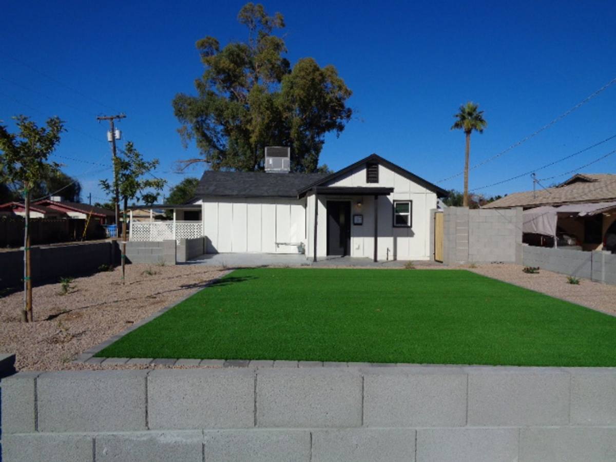 Apartment for rent at 2412 E Coronado Rd, Phoenix, AZ 85008