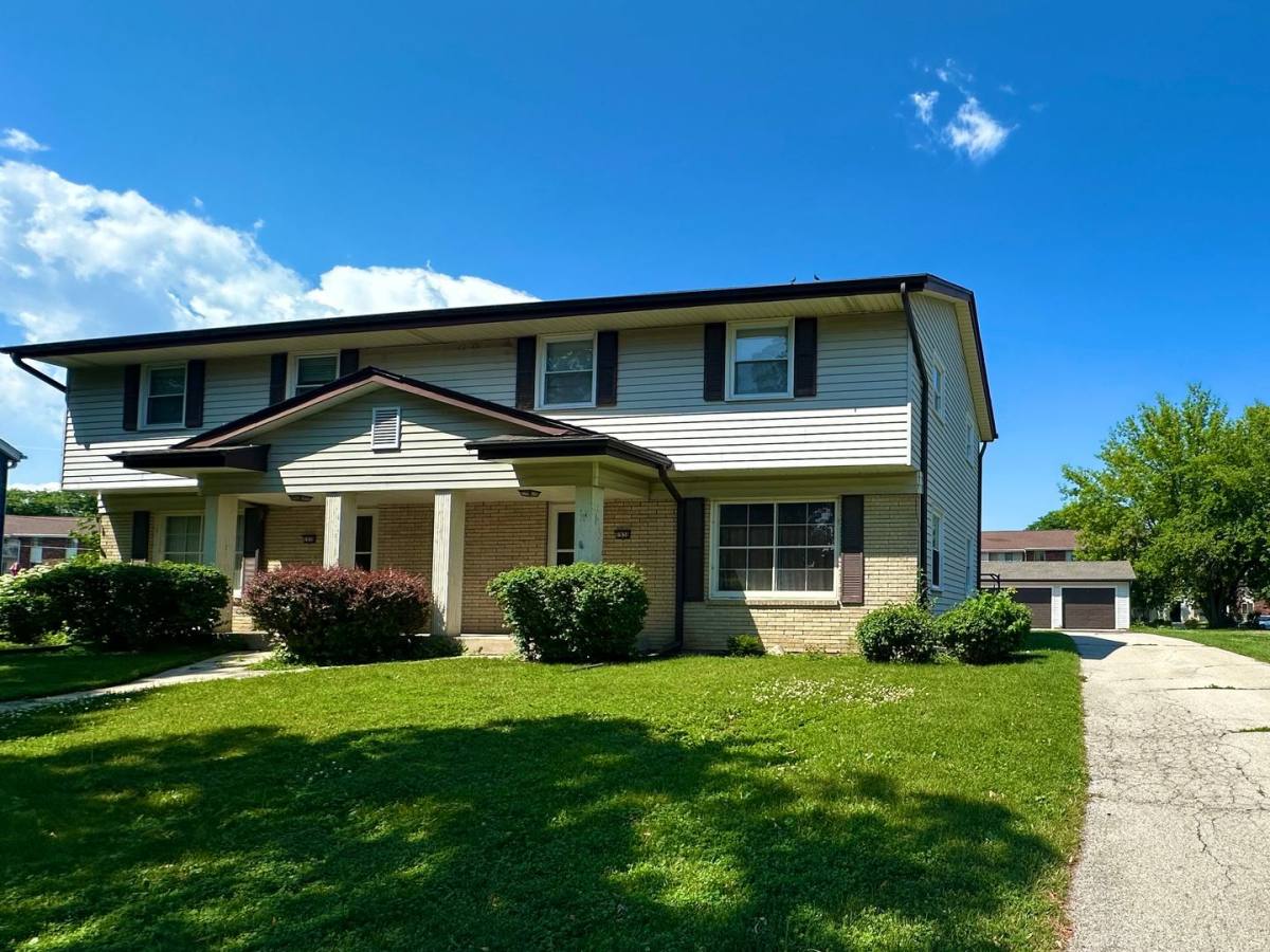Townhouse for rent at 1936 Ruben Dr, Waukesha, WI 53186