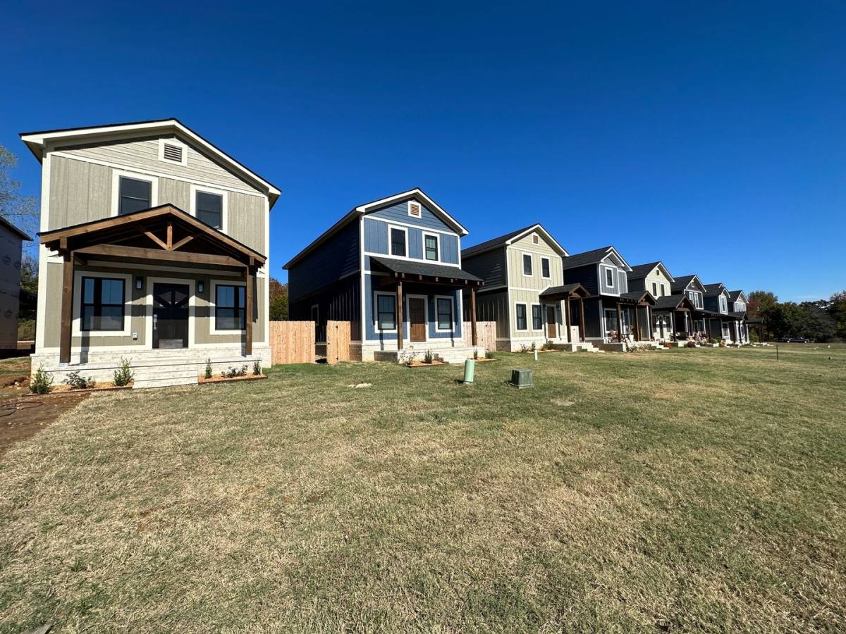 Townhouse for rent at 4 Estes Way, Batesville, AR 72501
