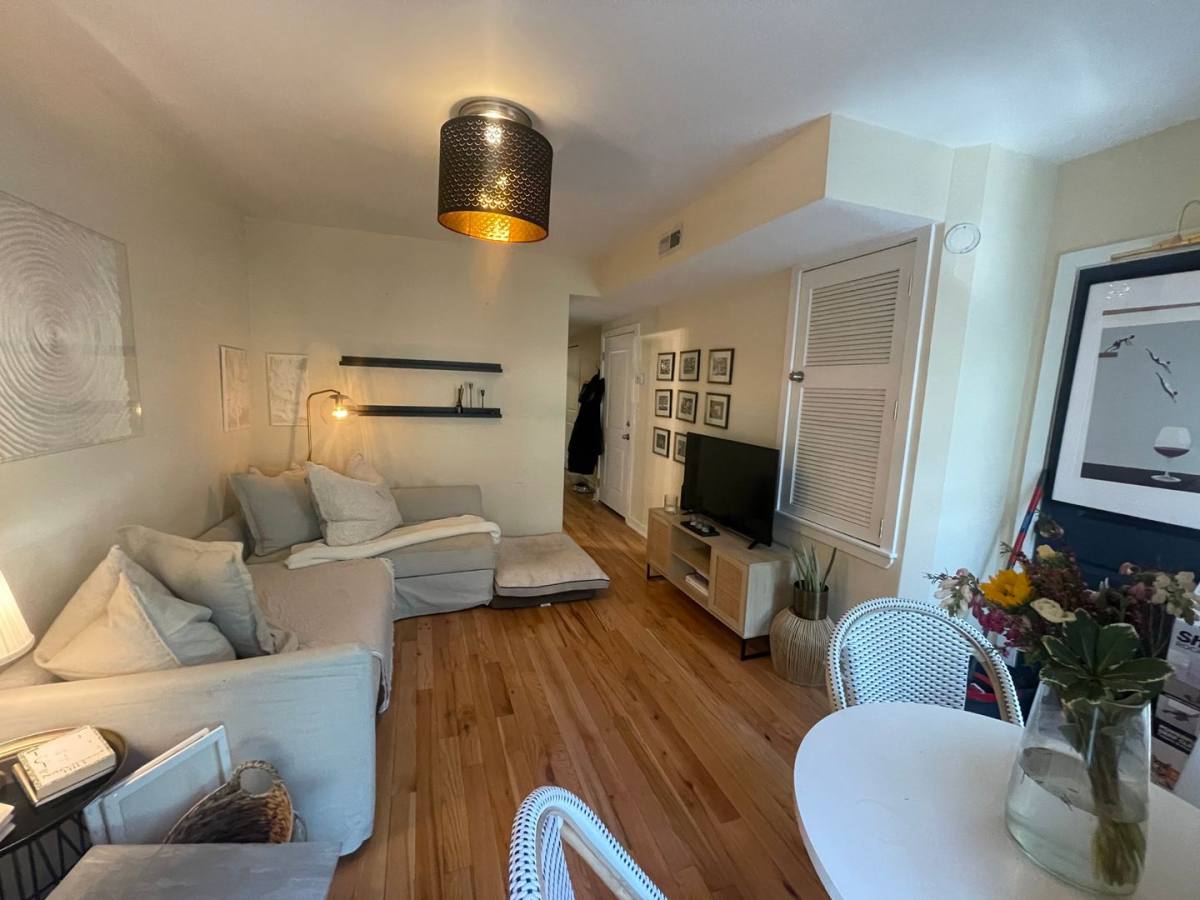 Apartment for rent at 4444 Cresson St, Philadelphia, PA 19127