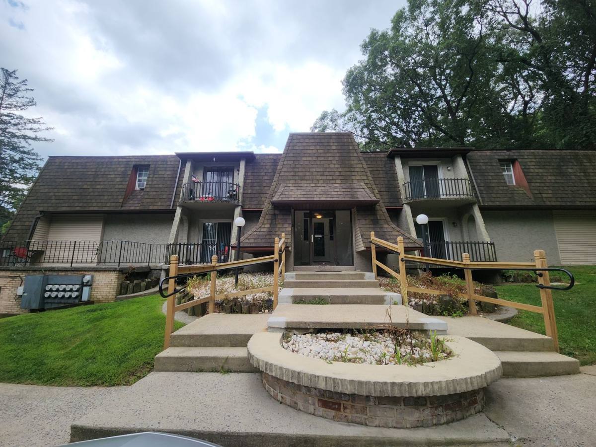 Apartment for rent at 3028 S Pike Ave, Allentown, PA 18103