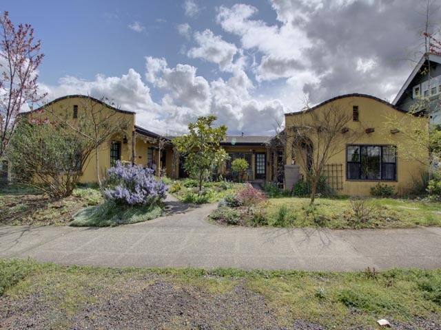 Apartment for rent at 5244-5308 NE Wistaria Dr, Portland, OR 97213