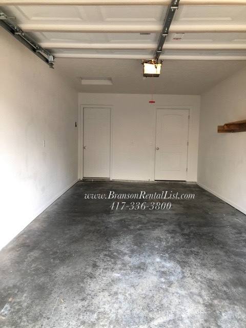 3281 Maple St, Hollister, MO 65672