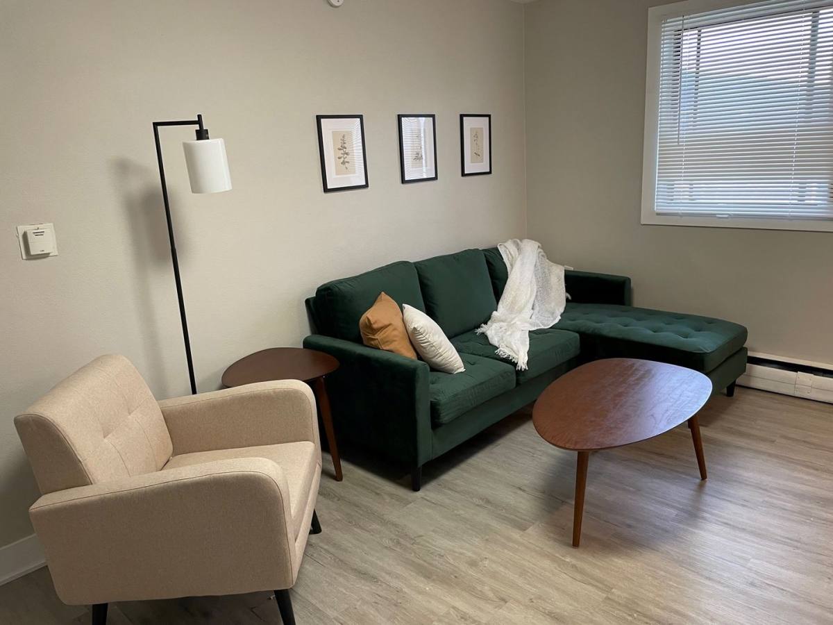 Apartment for rent at 1116 E Seneca Ave, Des Moines, IA 50316