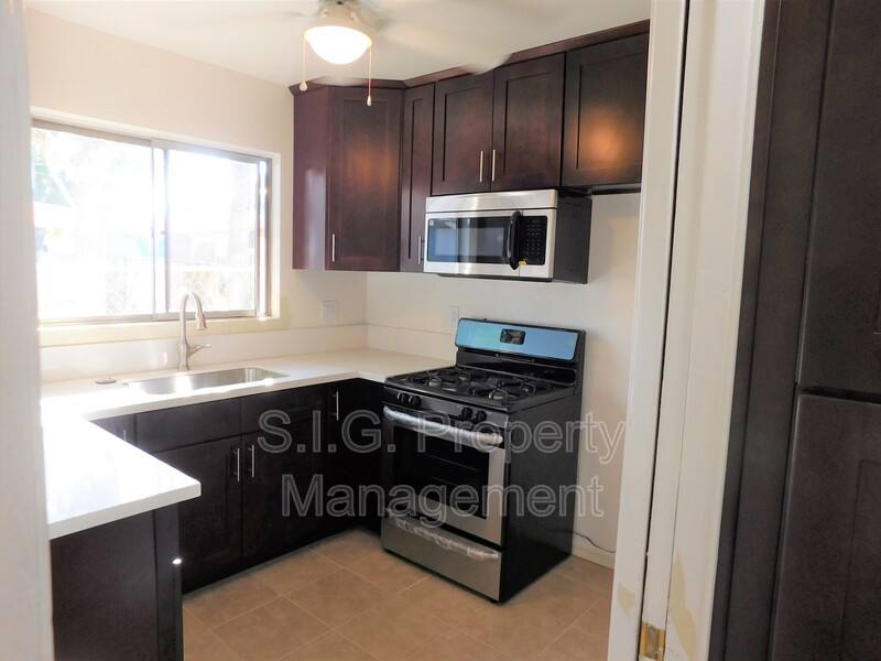 Apartment for rent at 3513 W Alameda Ave #B, Burbank, CA 91505