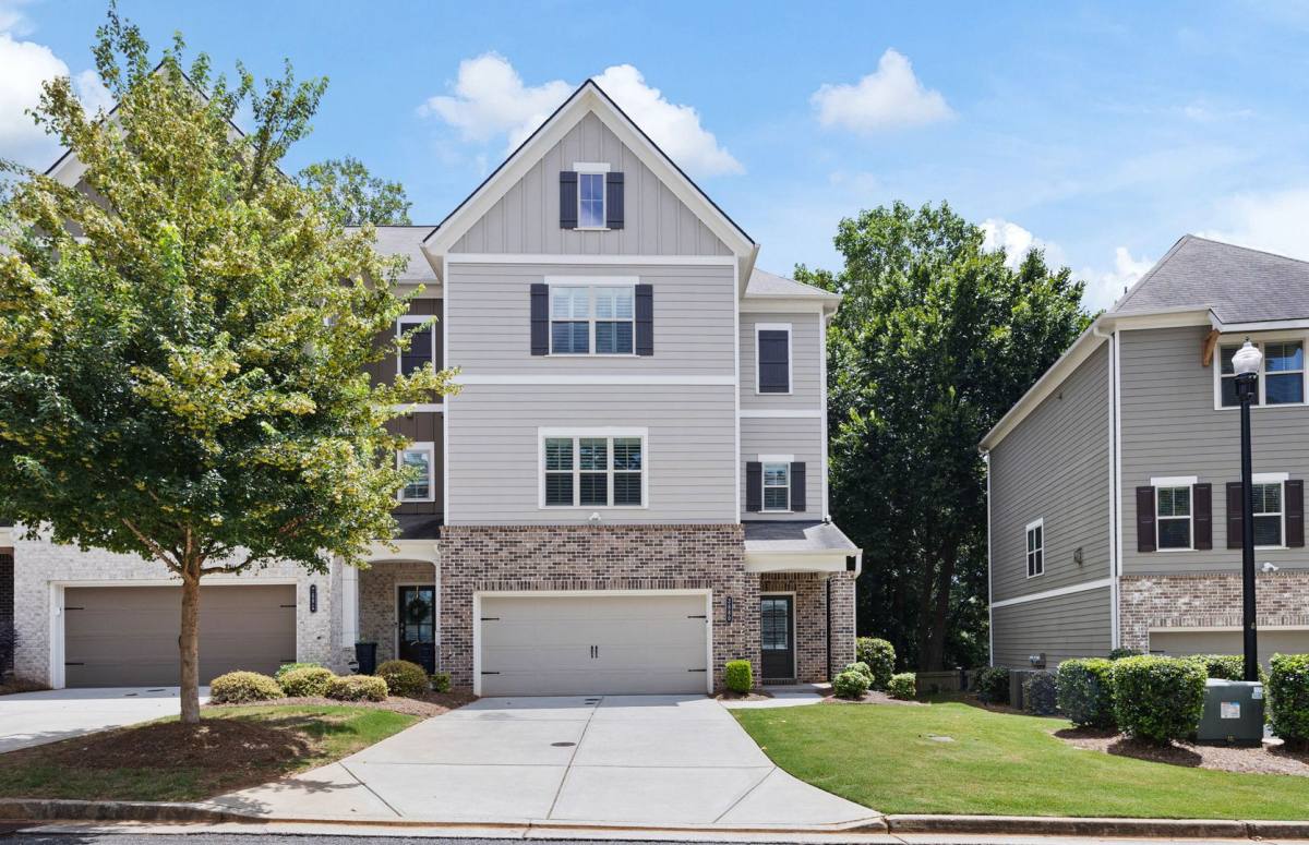 Townhouse for rent at 2880 Boone, Kennesaw, GA 30144