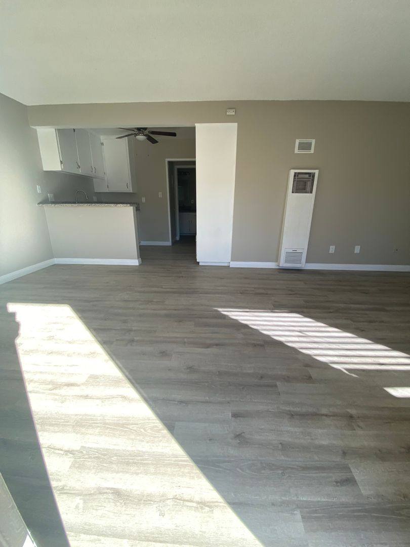 Apartment for rent at 9352 Cellini Ave, Garden Grove, CA 92841