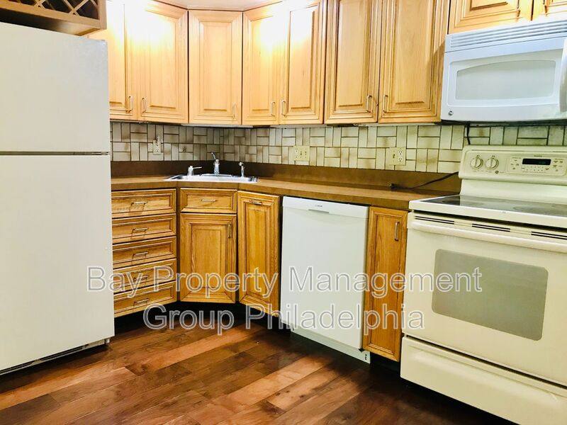 Townhouse for rent at 183 Bishop Dr, Aston, PA 19014
