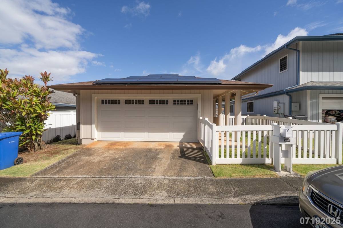 House for rent at 99-800 Meaala St, Aiea, HI 96701