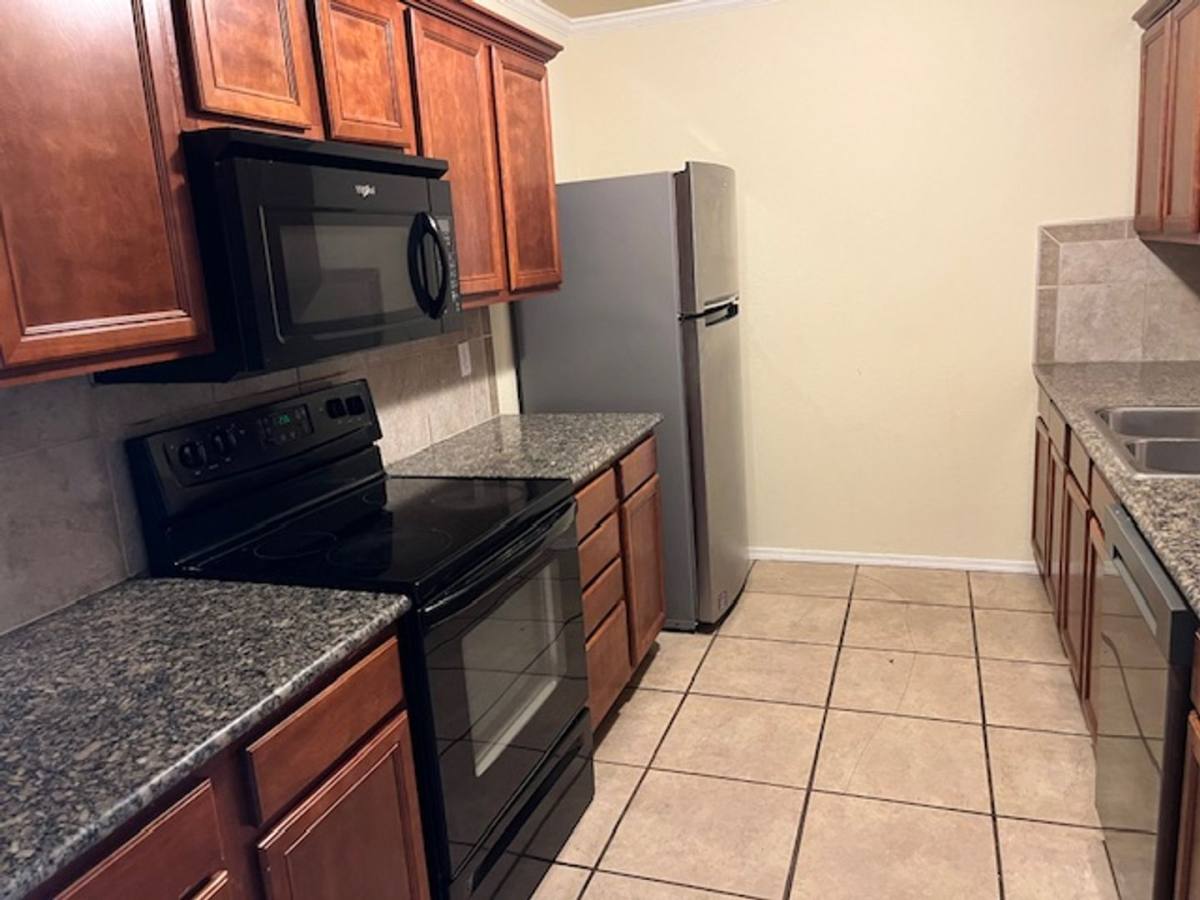Apartment for rent at 2807 SW 27th, Amarillo, TX 79109
