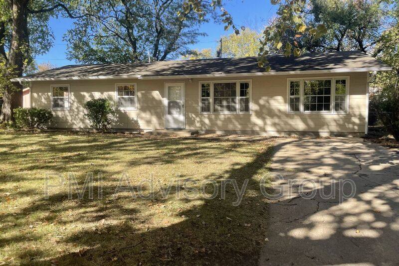 House for rent at 2213 SE Davies St, Topeka, KS 66605