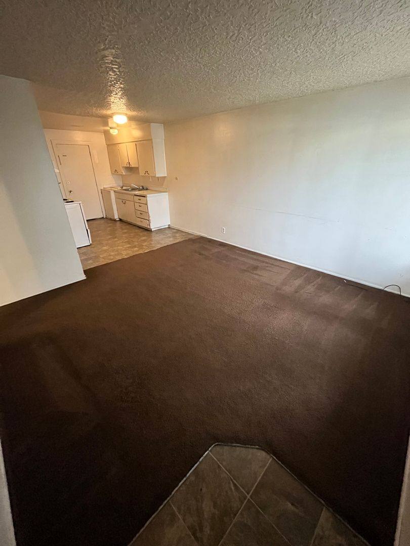 Apartment for rent at 310 42nd St, Springfield, OR 97478