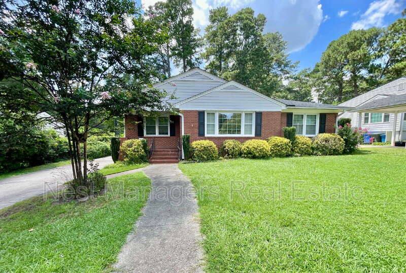 House for rent at 1430 Pine Valley Loop, Fayetteville, NC 28305