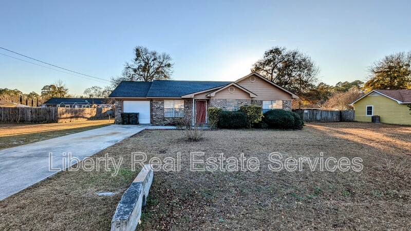 House for rent at 122 Crosby Dr, Hinesville, GA 31313