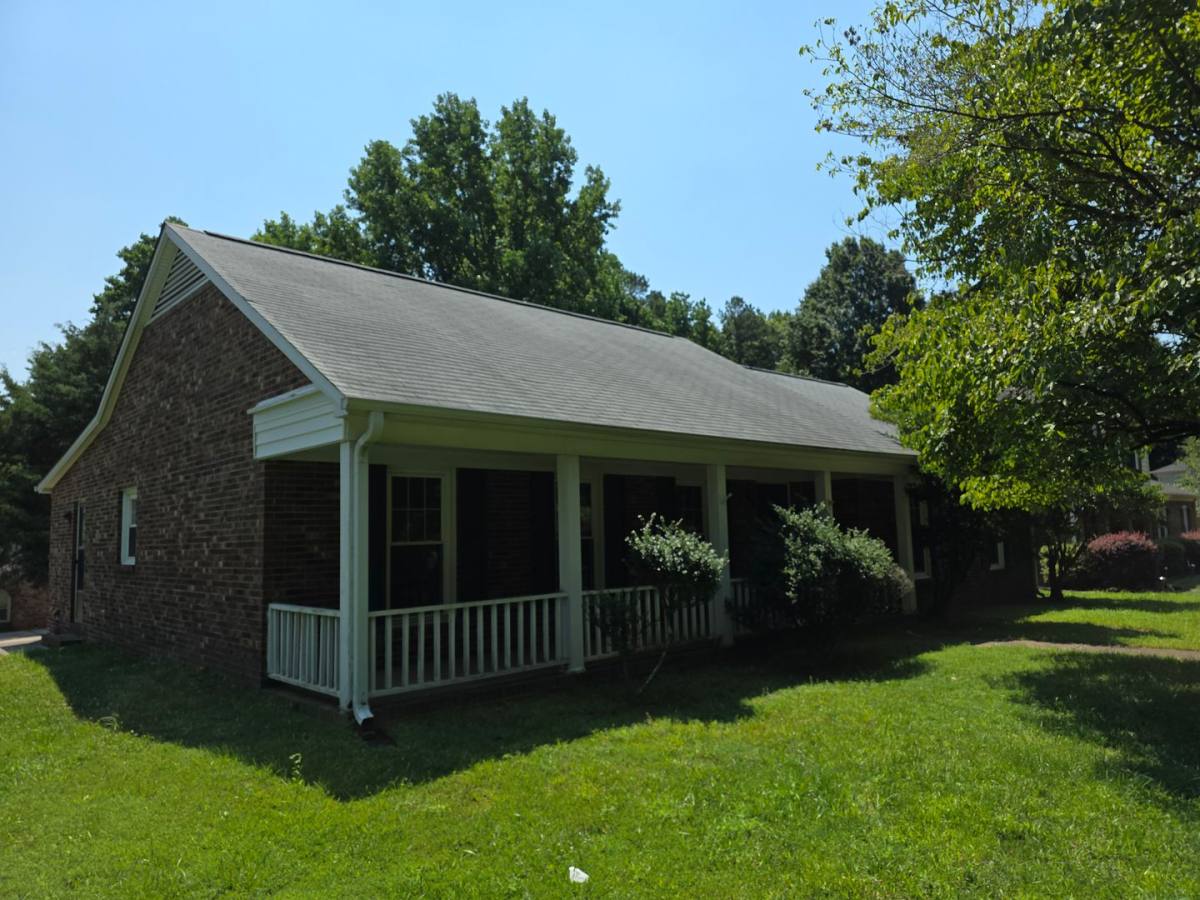 House for rent at 1301 Rock Point Rd, Charlotte, NC 28270