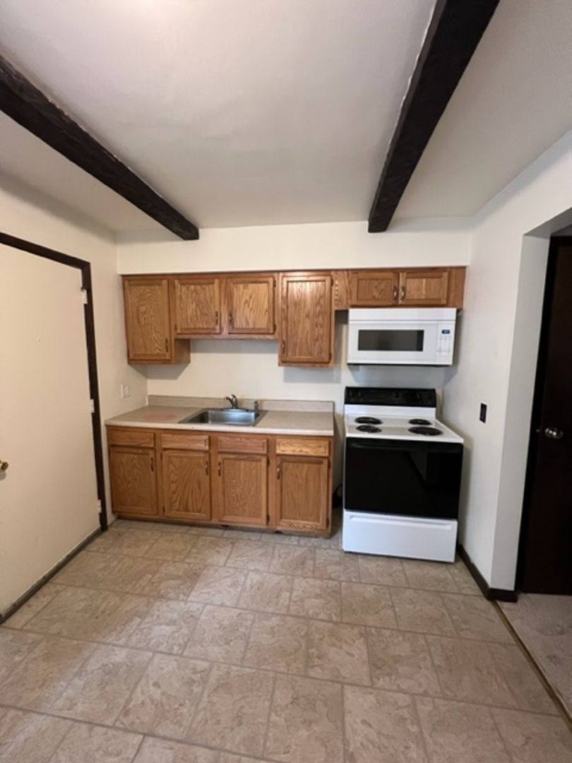Apartment for rent at 1003-1004 Maple St, Natrona Heights, PA 15065