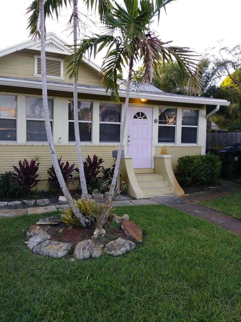Apartment for rent at 213 215 S Ocean Breeze St, Lake Worth Beach, FL 33460