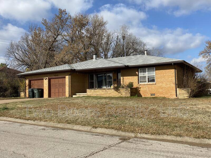 House for rent at 4345 SE 16th St, Oklahoma City, OK 73115