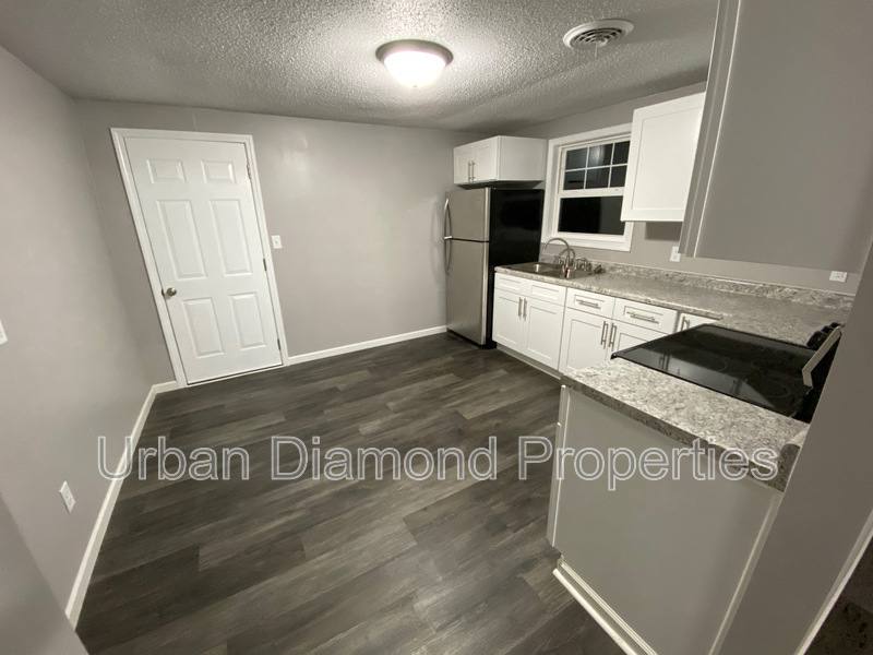 Apartment for rent at 534 Richfield Rd #B, Liberty, MO 64068