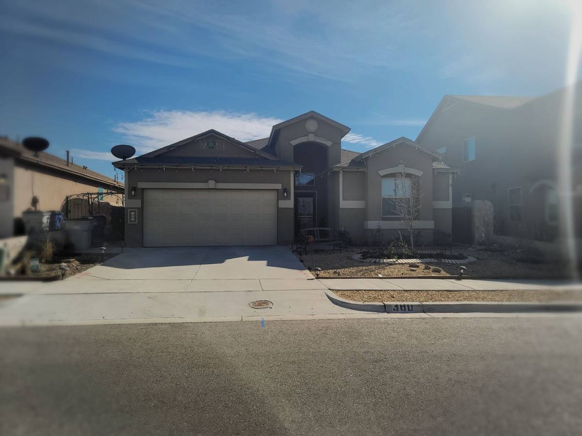 380 Bellwoode Ave, El Paso, TX 79932