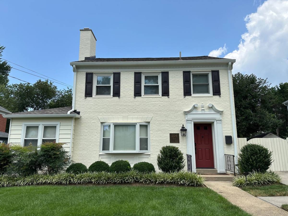 House for rent at 204 E Indian Spring Dr, Silver Spring, MD 20901