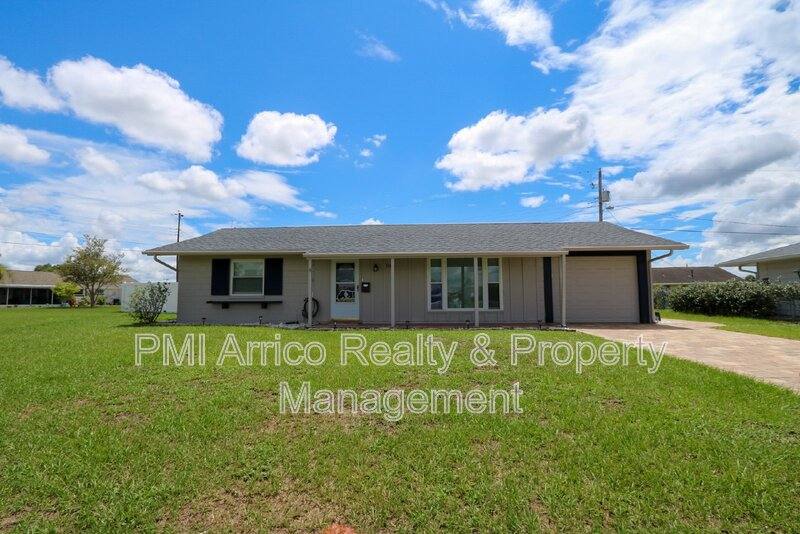 House for rent at 1204 Harkness Way, Sun City Center, FL 33573