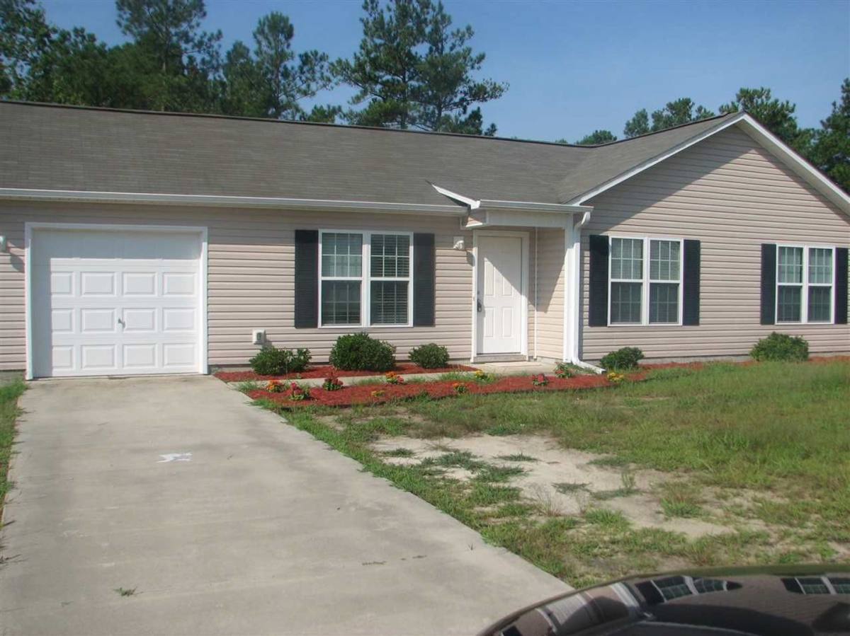 House for rent at 180 Ashbury Park Lane, Richlands, NC 28574