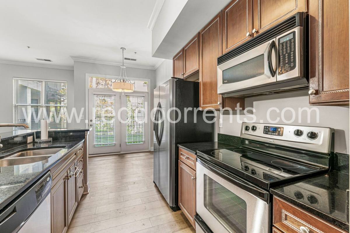 Condo for rent at 355 E Ohio St, Indianapolis, IN 46204