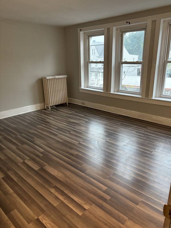 Apartment for rent at 863 W Spruce St, Coal Township, PA 17866