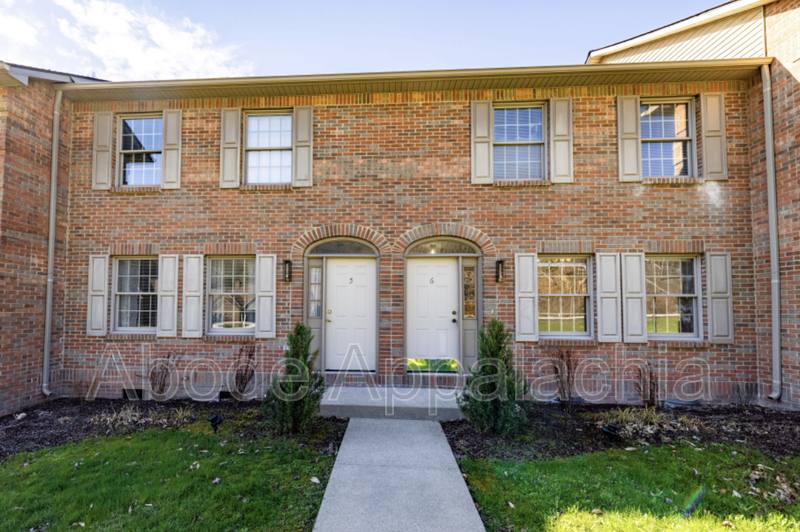Townhouse for rent at 531 Cedar Creek Rd #8, Pikeville, KY 41501