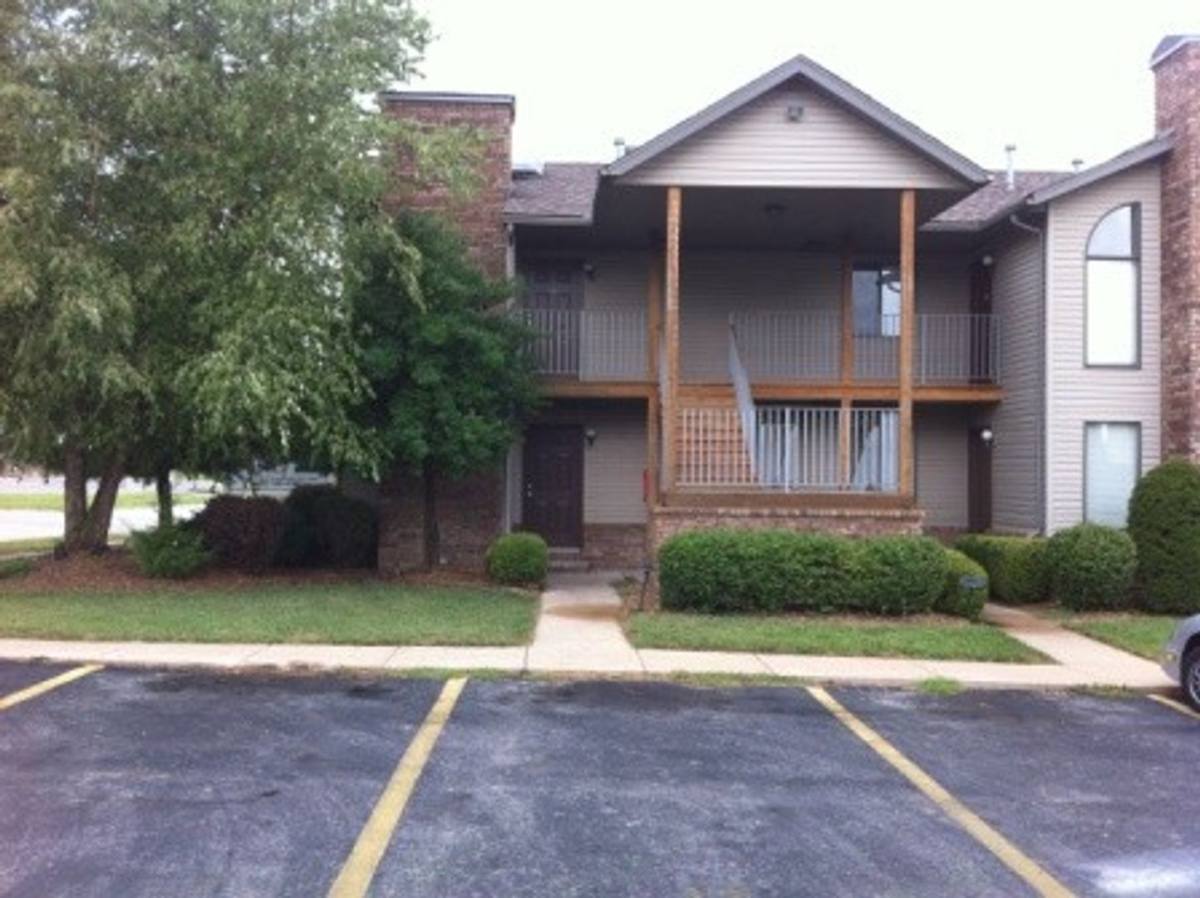 Apartment for rent at 1611-1627 W Woodland, Springfield, MO 65807