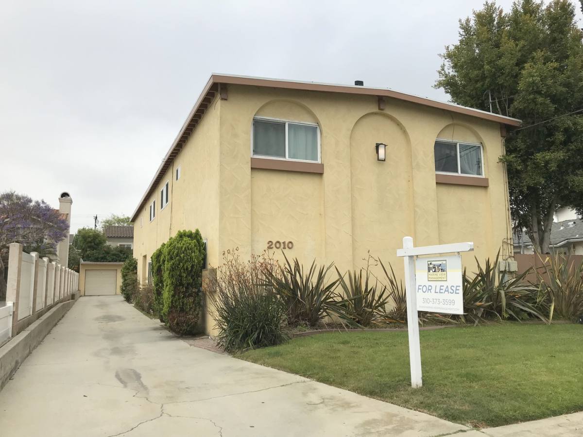 Apartment for rent at 2010 Bataan Rd, Redondo Beach, CA 90278
