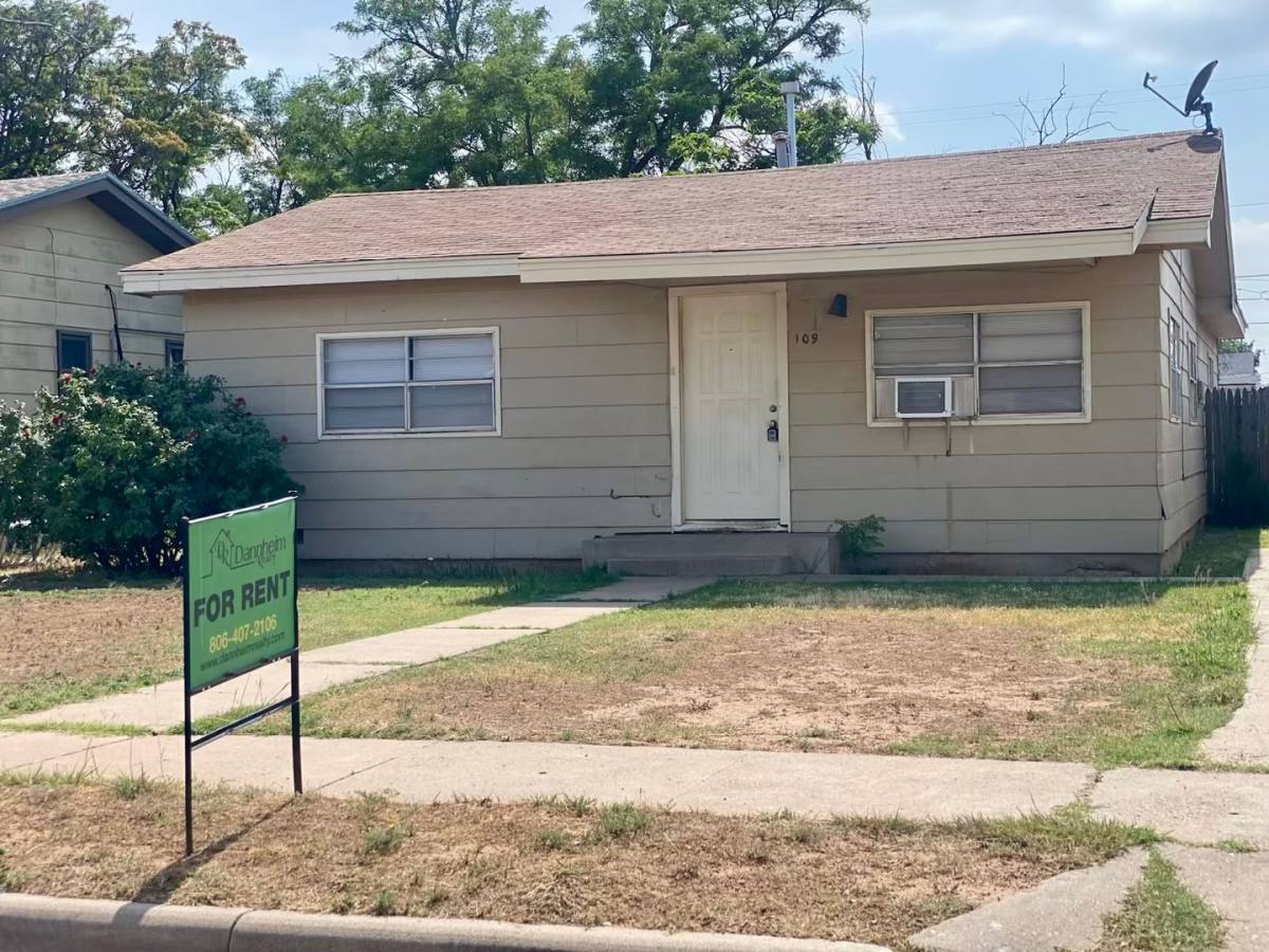 House for rent at 109 N Uvalde, Lubbock, TX 79415