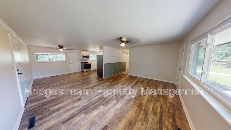 House for rent at 2011 Lehigh Place, Dayton, OH 45439