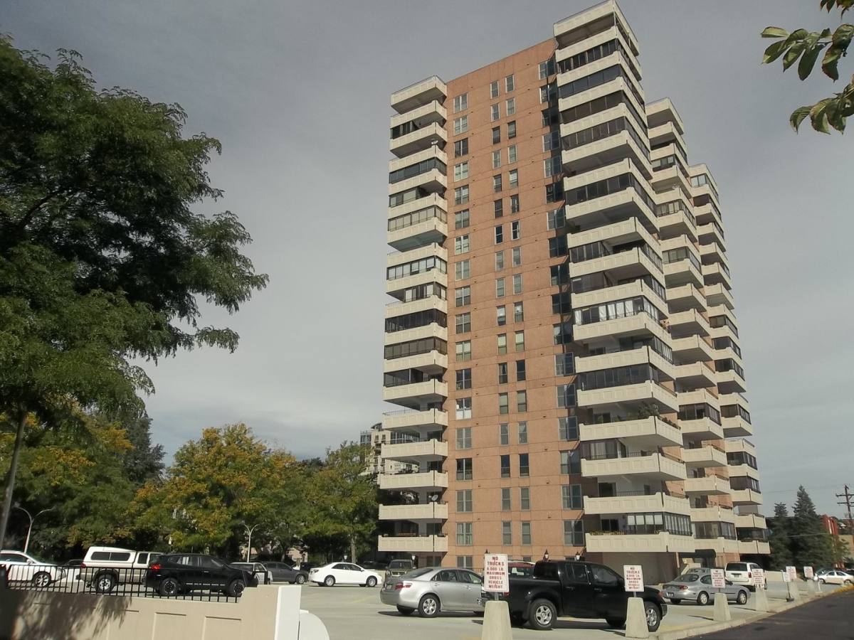 Condo for rent at 130 N Pearl St #1207, Denver, CO 80203