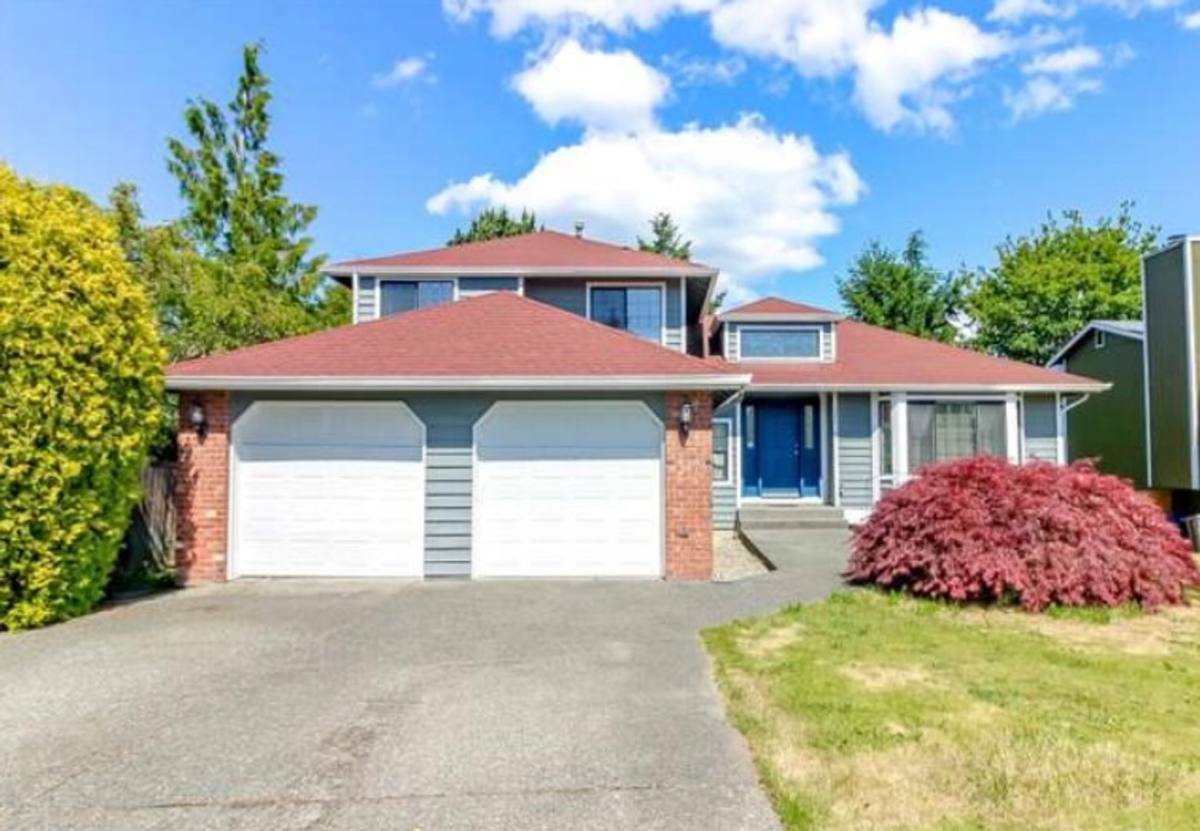 House for rent at 32416 18th Ave SW, Federal Way, WA 98023