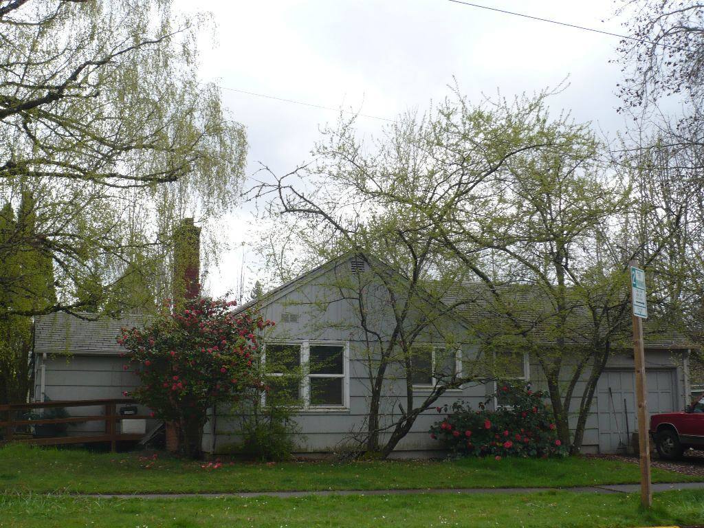 House for rent at 2010 Alder St, Eugene, OR 97405