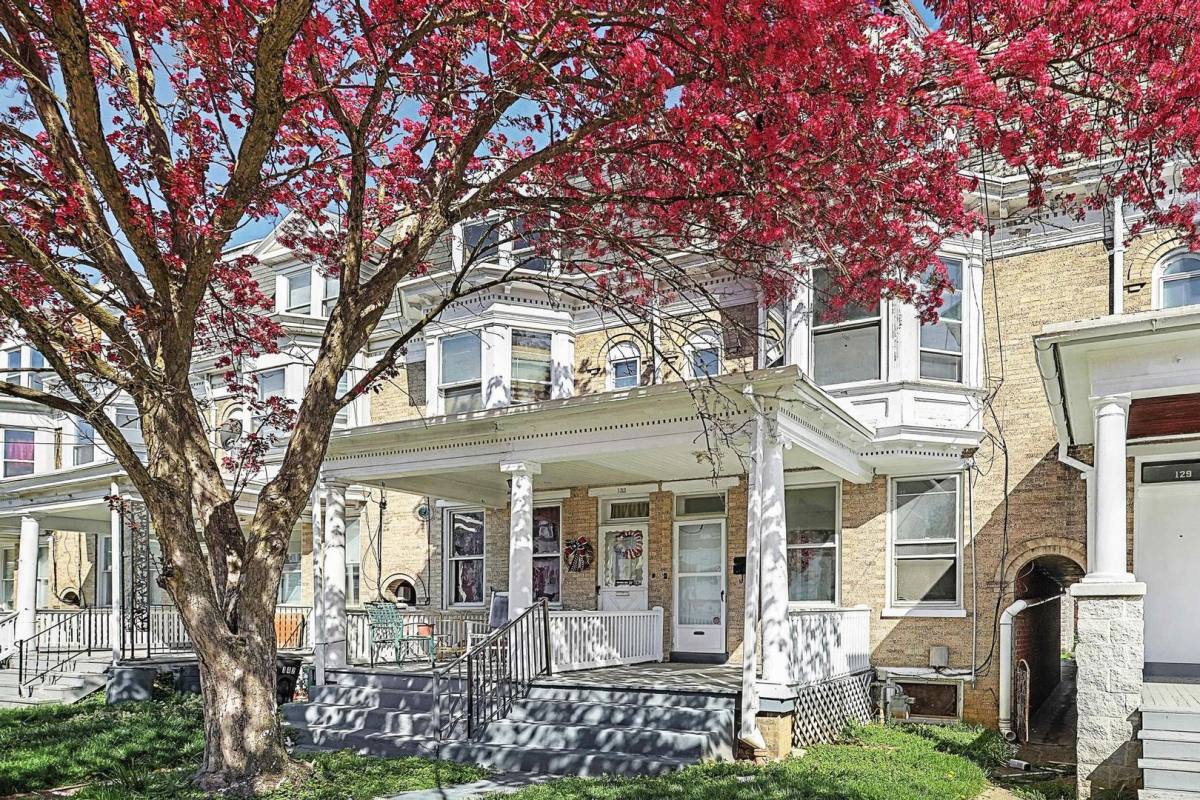 House for rent at 131 W Jackson St, York, PA 17401